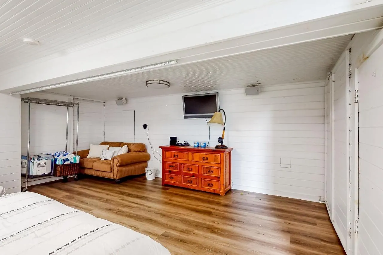 Holiday home Escape By The Sea *