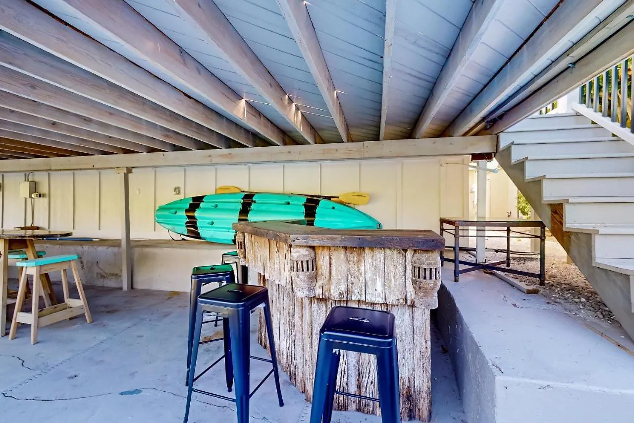 Escape By The Sea Holiday home