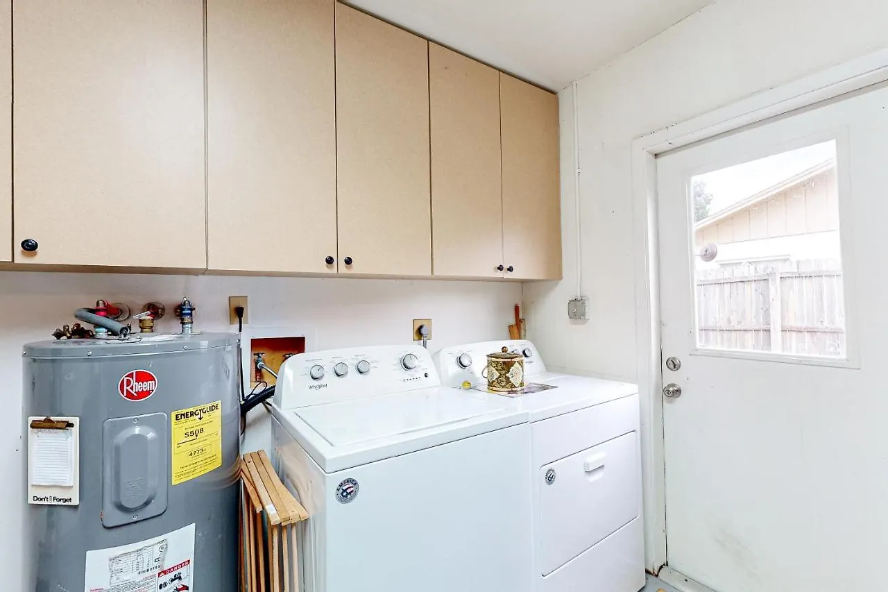 East Side Escape Holiday home *