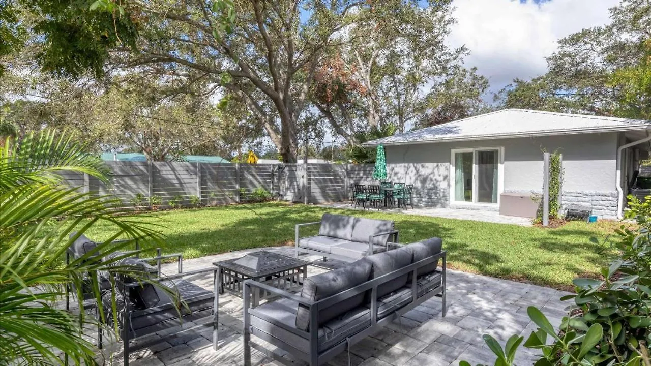 Siesta Key - 3 Bed 3 Baths * Sarasota