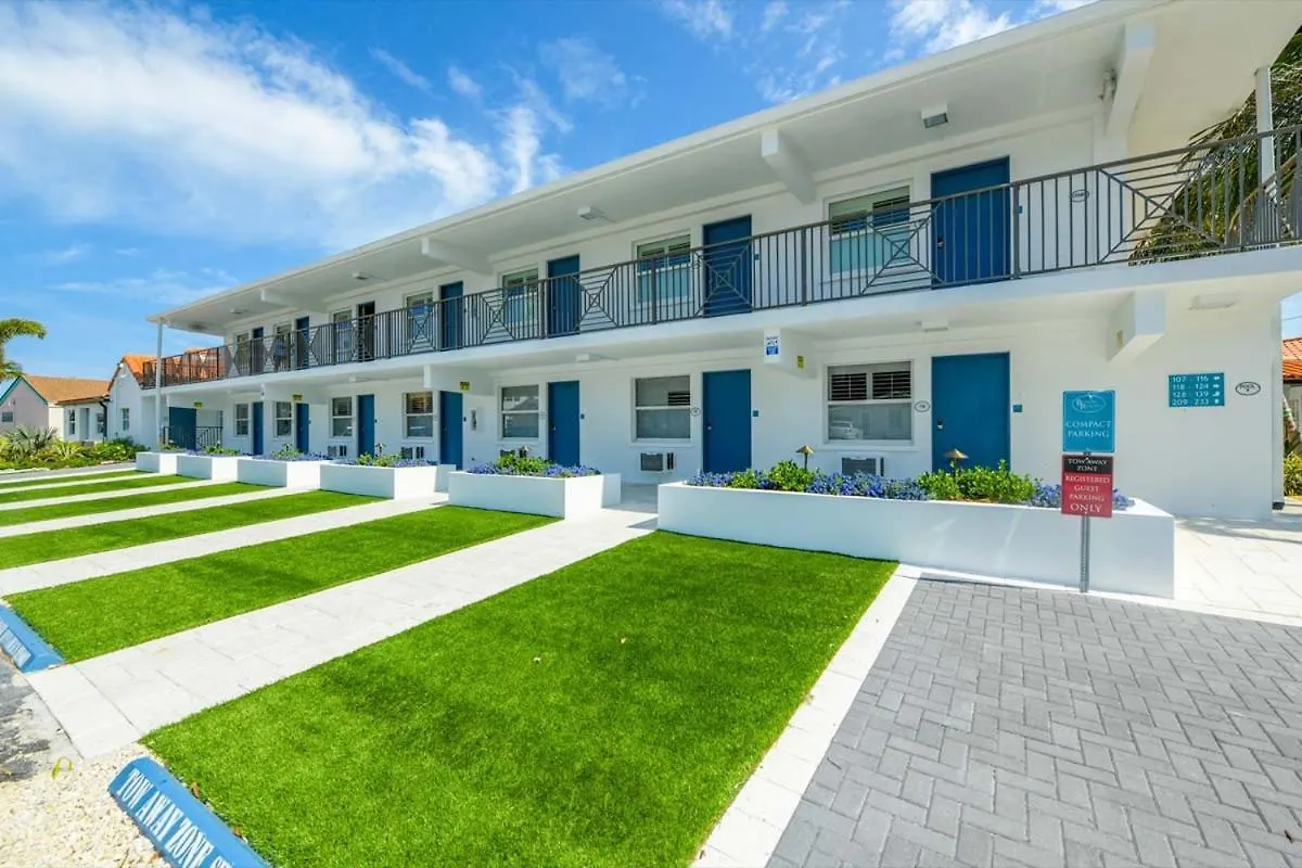 Siesta Key - 3 Bed 3 Baths