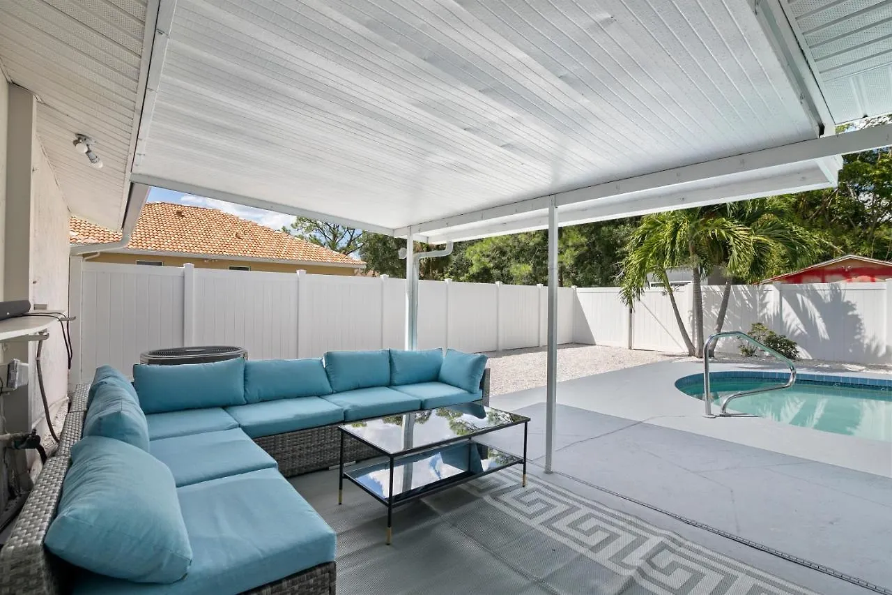 Ultimate Private With Heated Pool Holiday home *