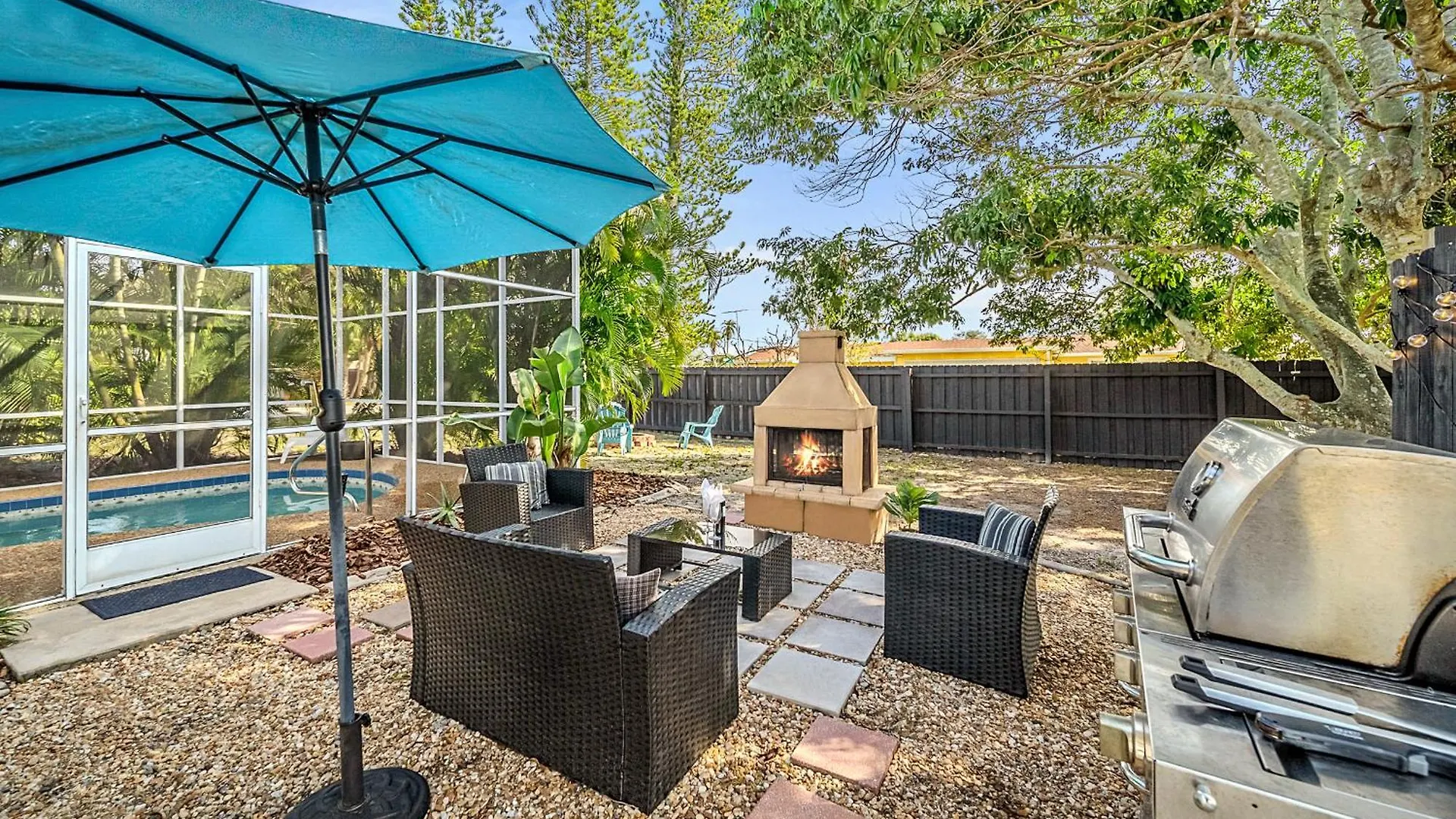 Apartment Beachside Bliss 1 Miles To The With Heated Pool *