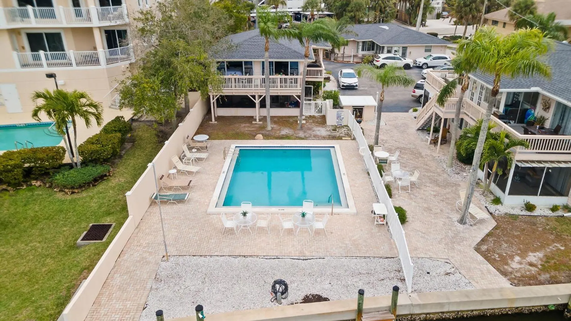 Apartment Manatee Key-waterfront Minutes To Turtle Sarasota