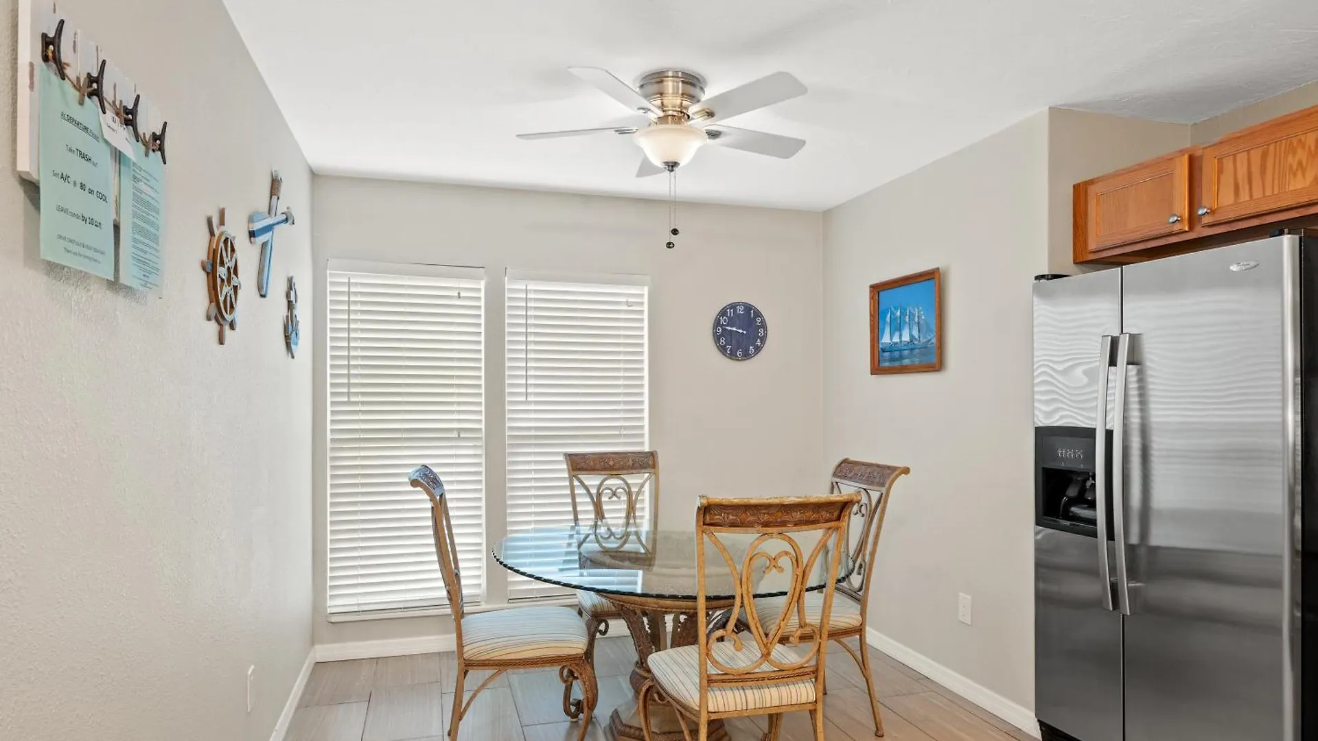 Cozy 2-bedroom In Prime Siesta Key Location Apartment