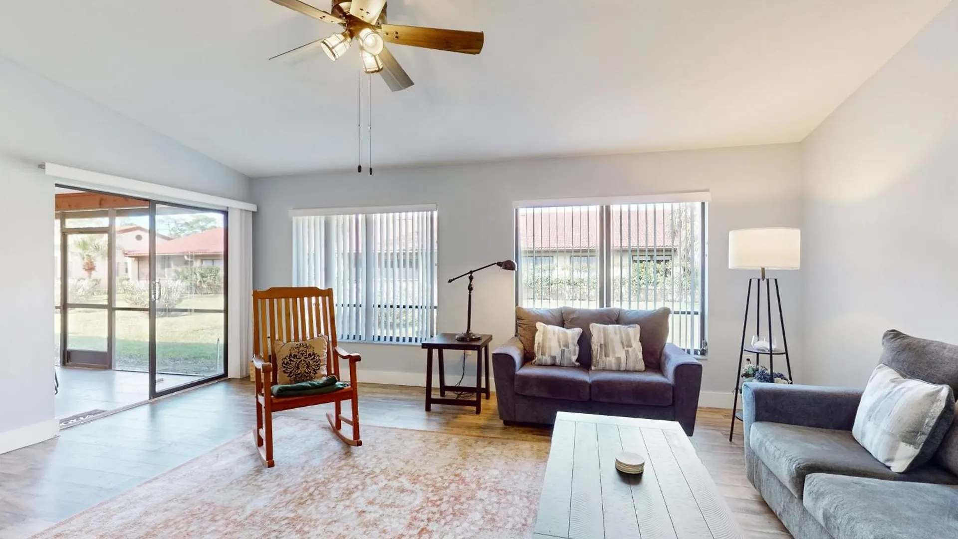 Peaceful Pinecone Apartment Sarasota