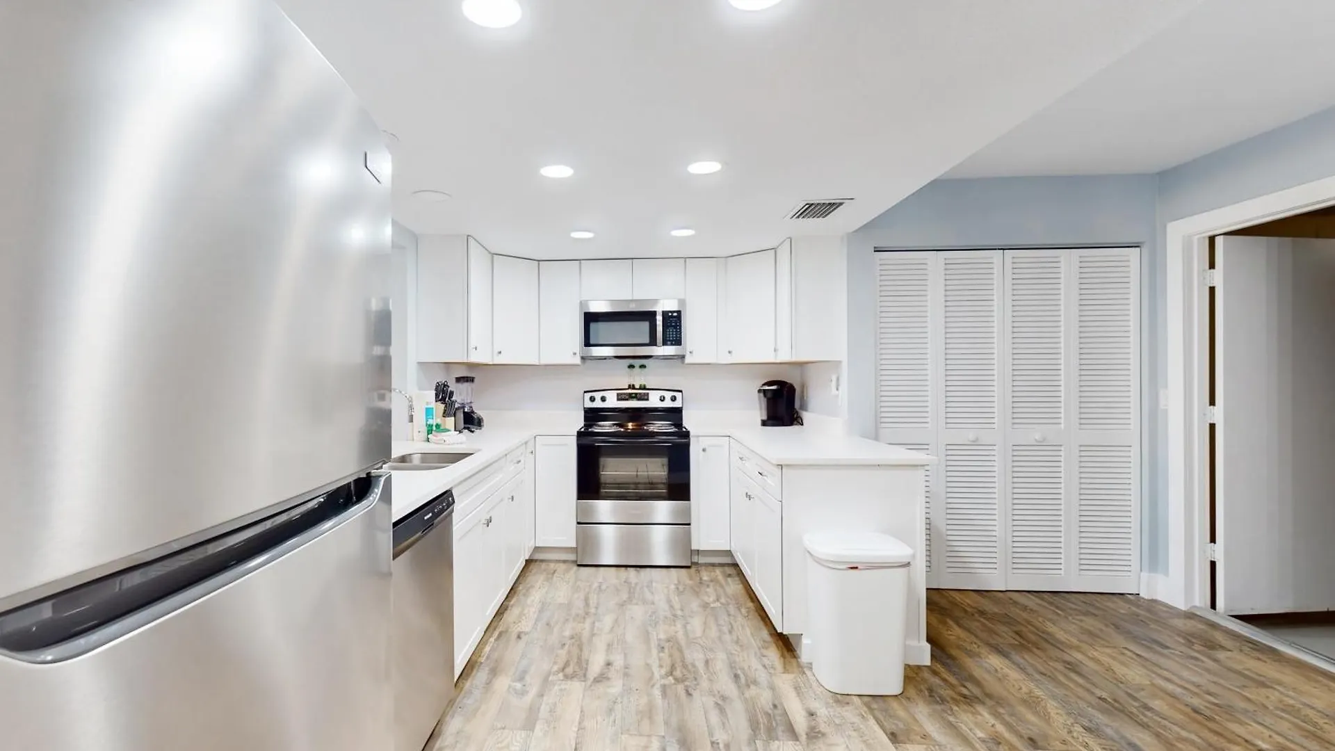 Peaceful Pinecone Apartment