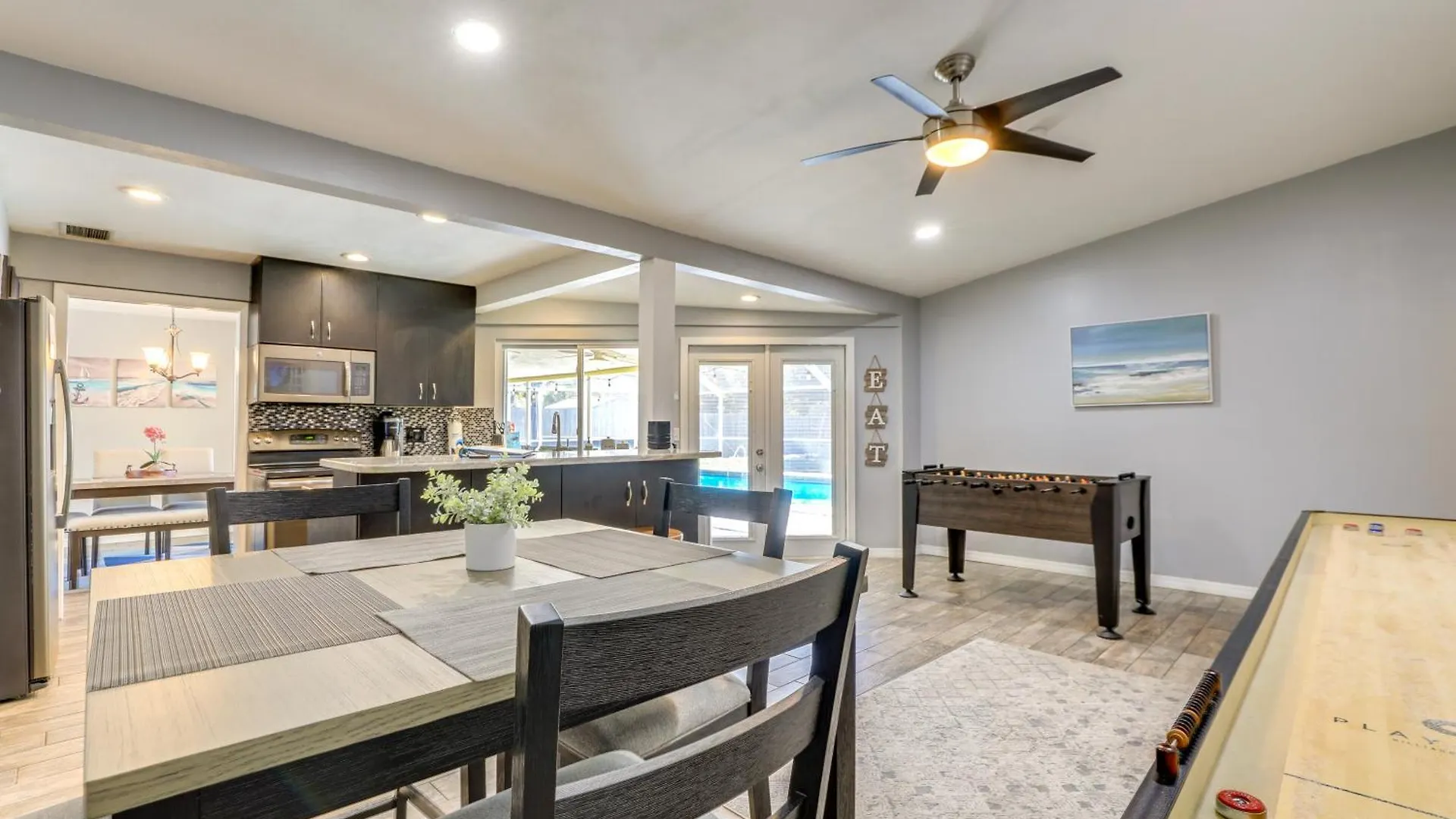 Holiday home With Heated Pool 3 Mi To Airport! Sarasota