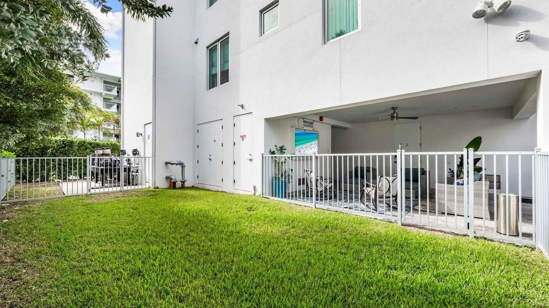 Apartment House