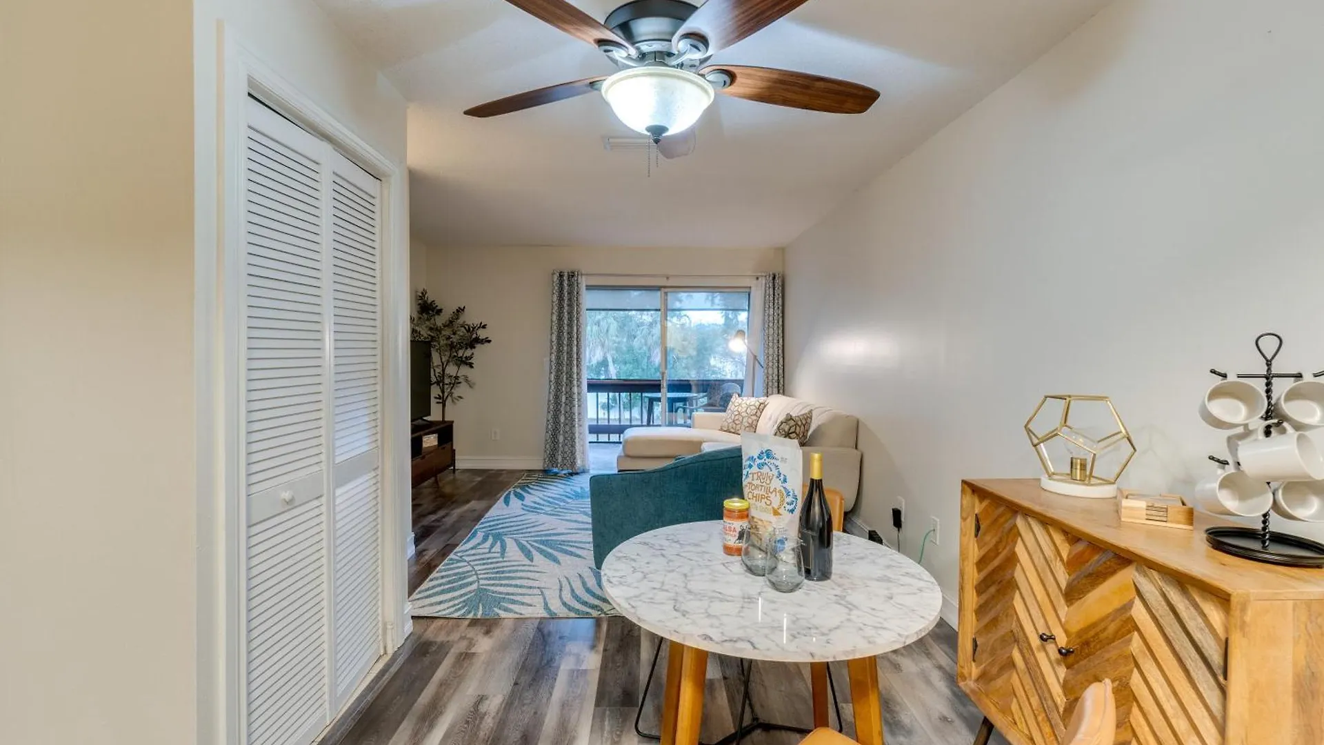 Quaint 4 Mi To Siesta Key Beach! Apartment Sarasota