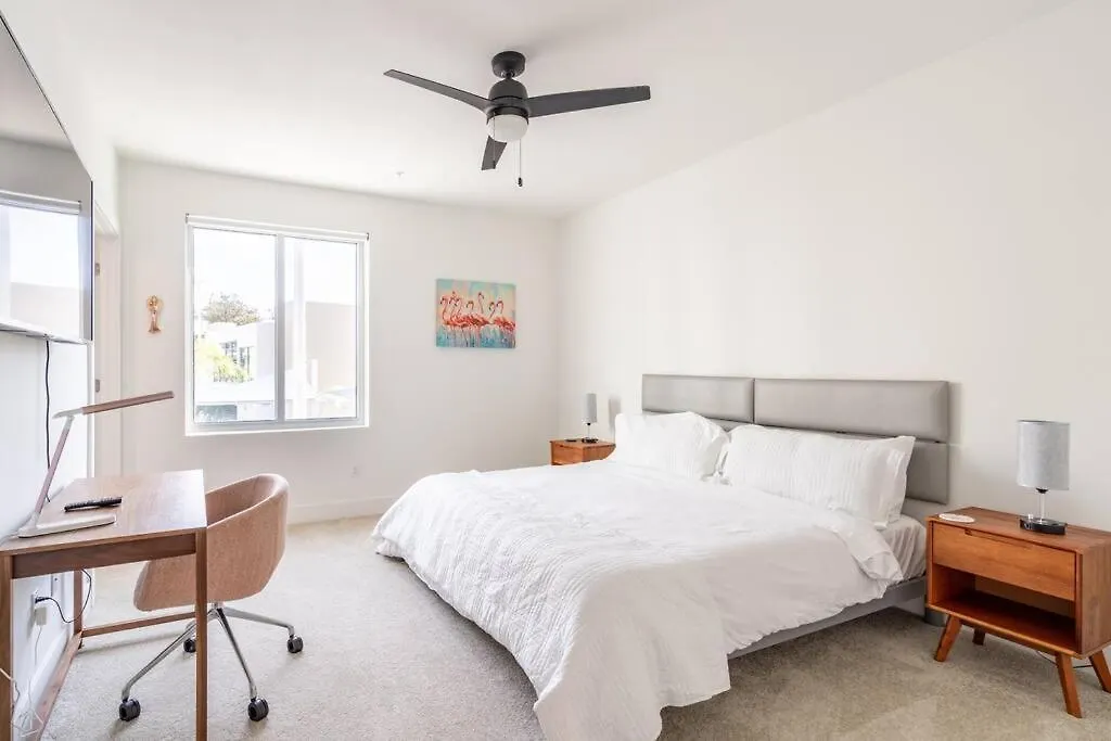 Waterside Retreat: Modern 2br, Mins To & *