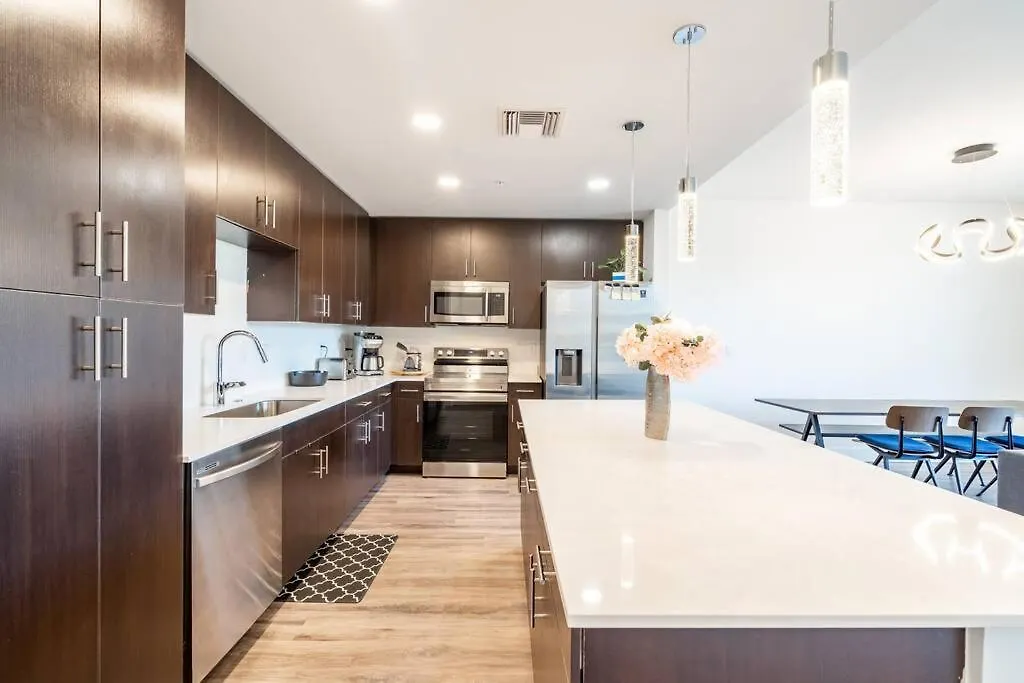 Waterside Retreat: Modern 2br, Mins To & Apartamento *