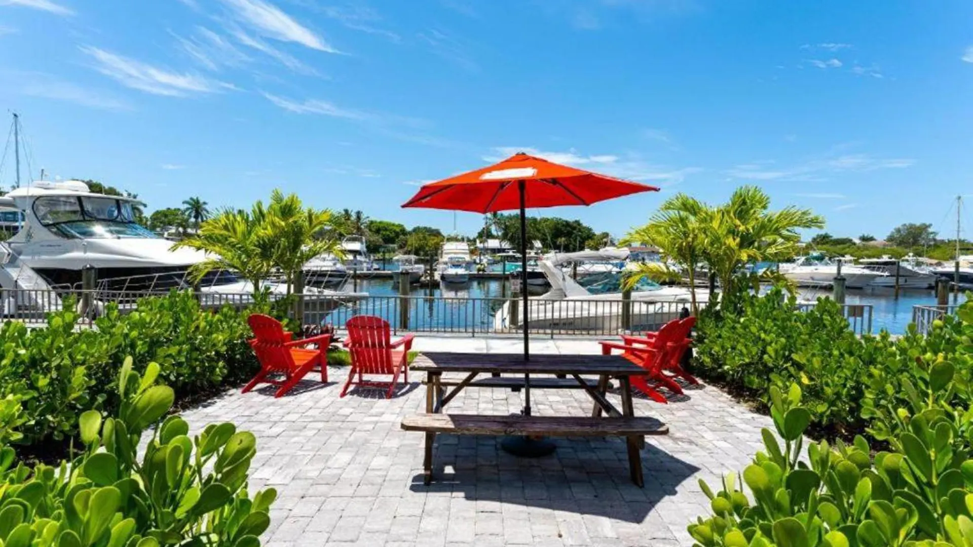 Getaway At The Marina Aparthotel *