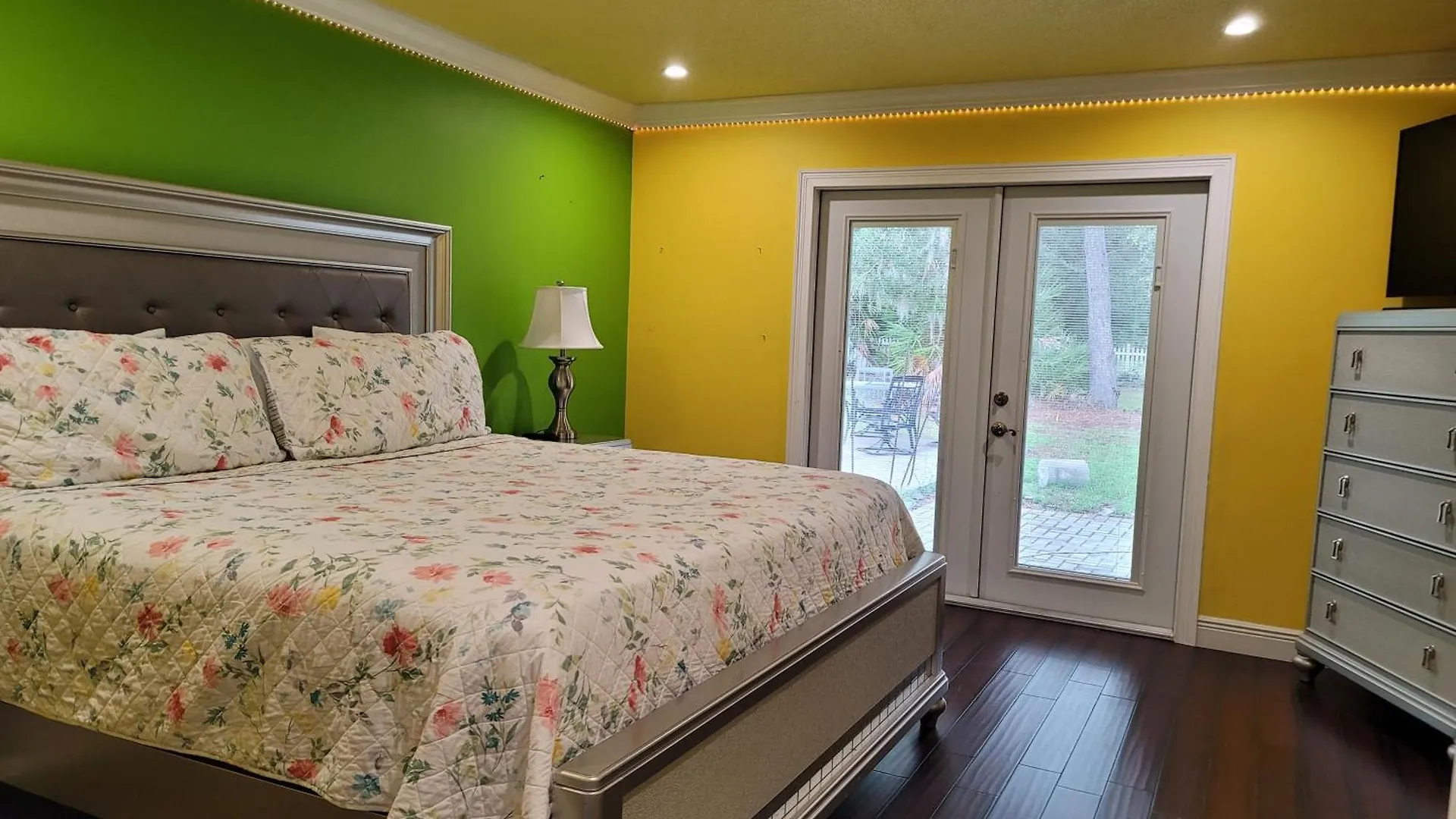 Vacation And Party Holiday home *