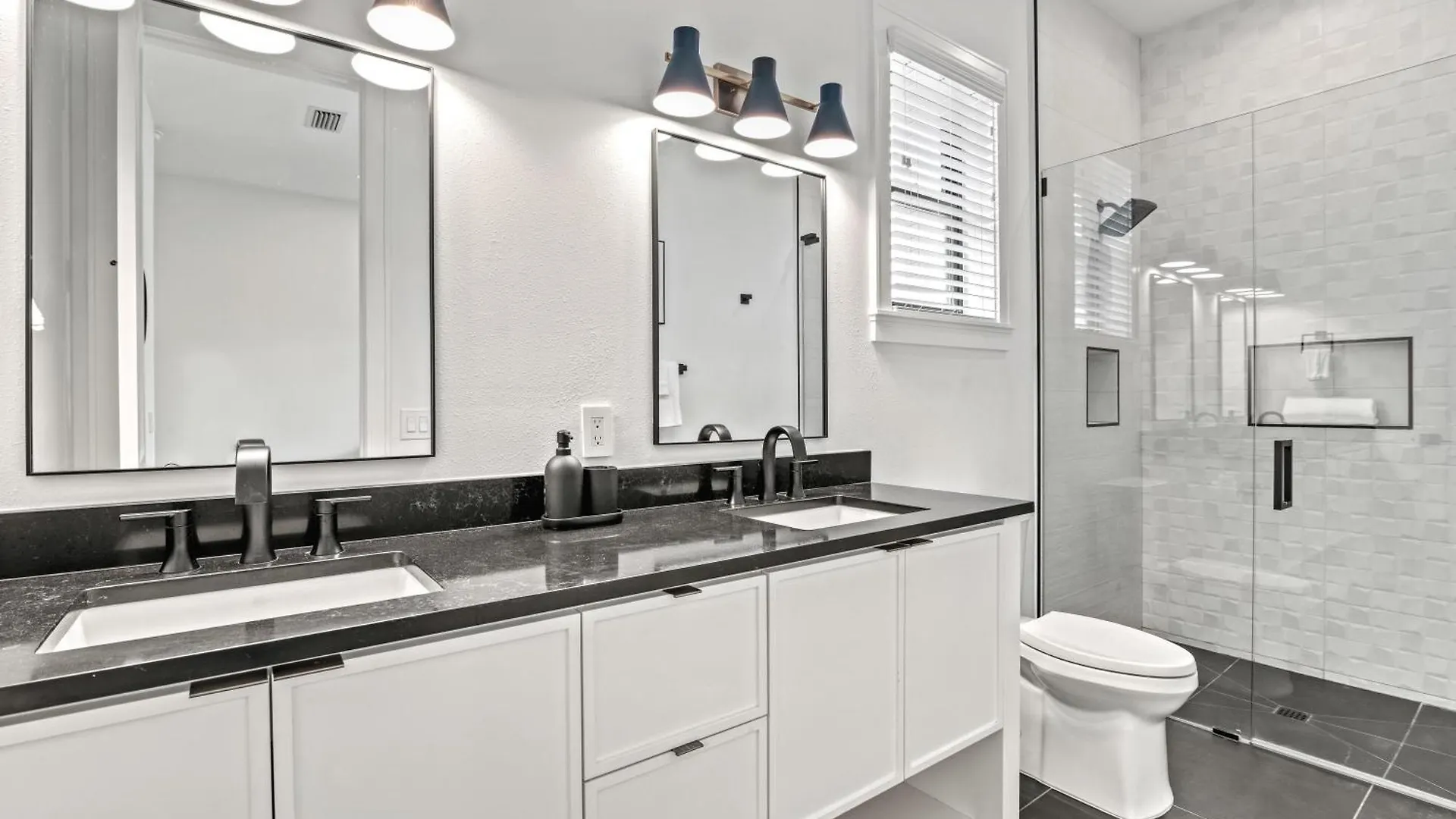 Shore Is Something - 129 Holiday home *