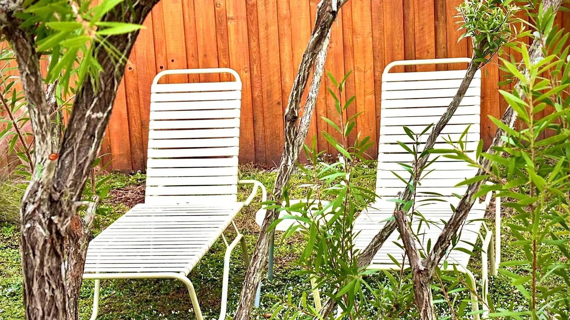 Apartment ~ Cozy In-law Close To Siesta Key ~ *