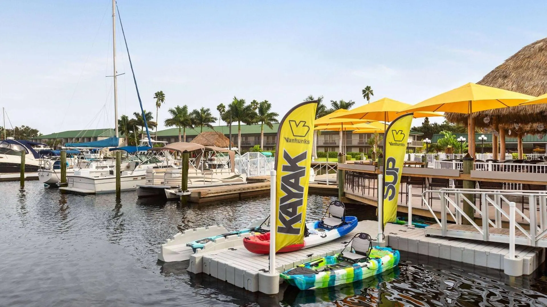 Ramada By Wyndham Sarasota Waterfront 2*
