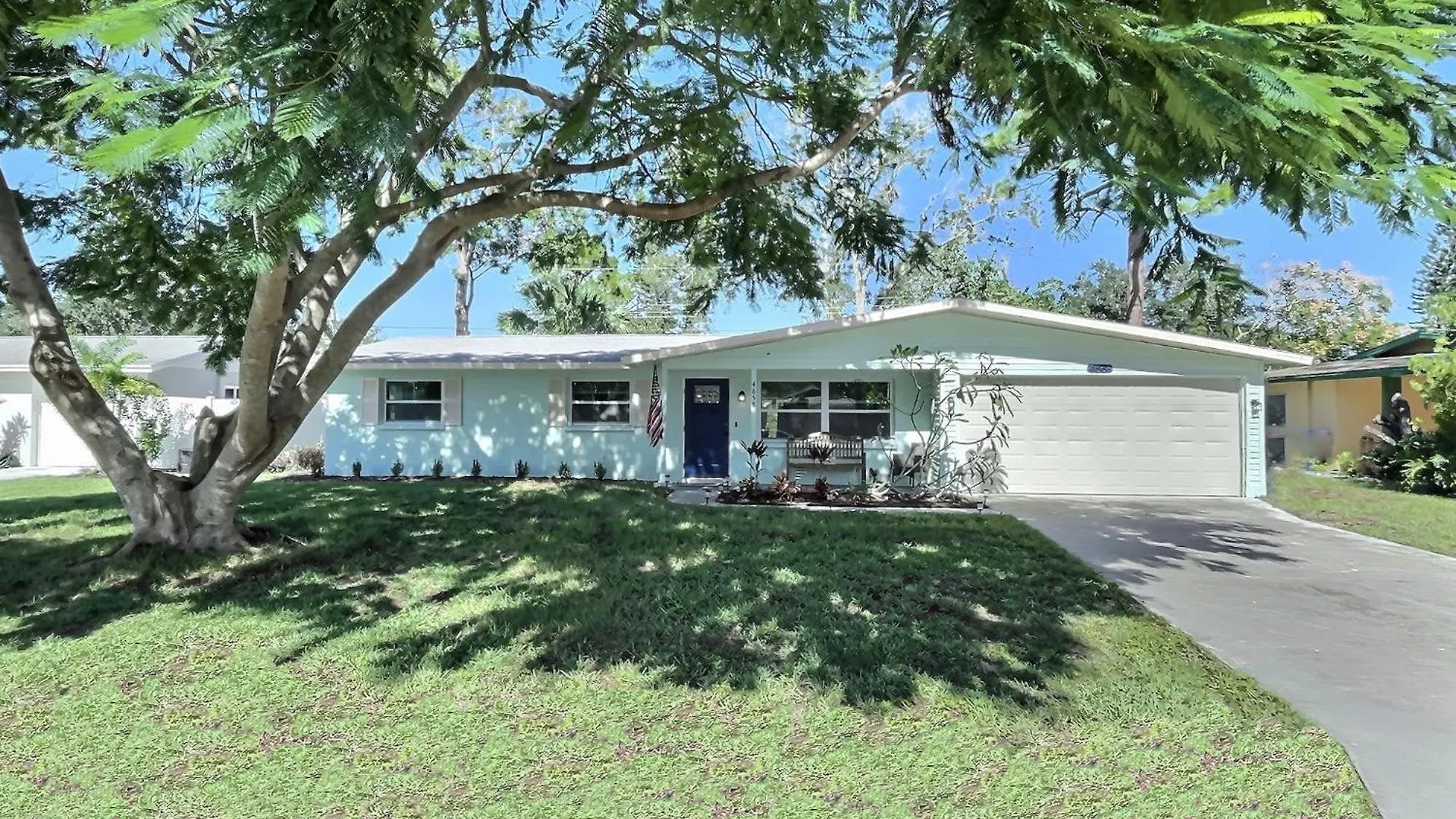 New Warm Modern Bliss Just 10 Minutes From Siesta Key Beaches And Downtown