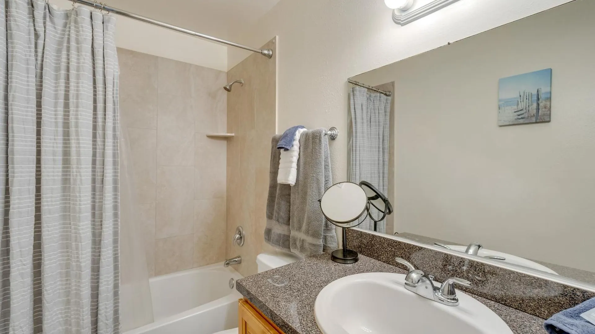 Updated Sienna Park - 4 Miles To Siesta Key! Apartment *