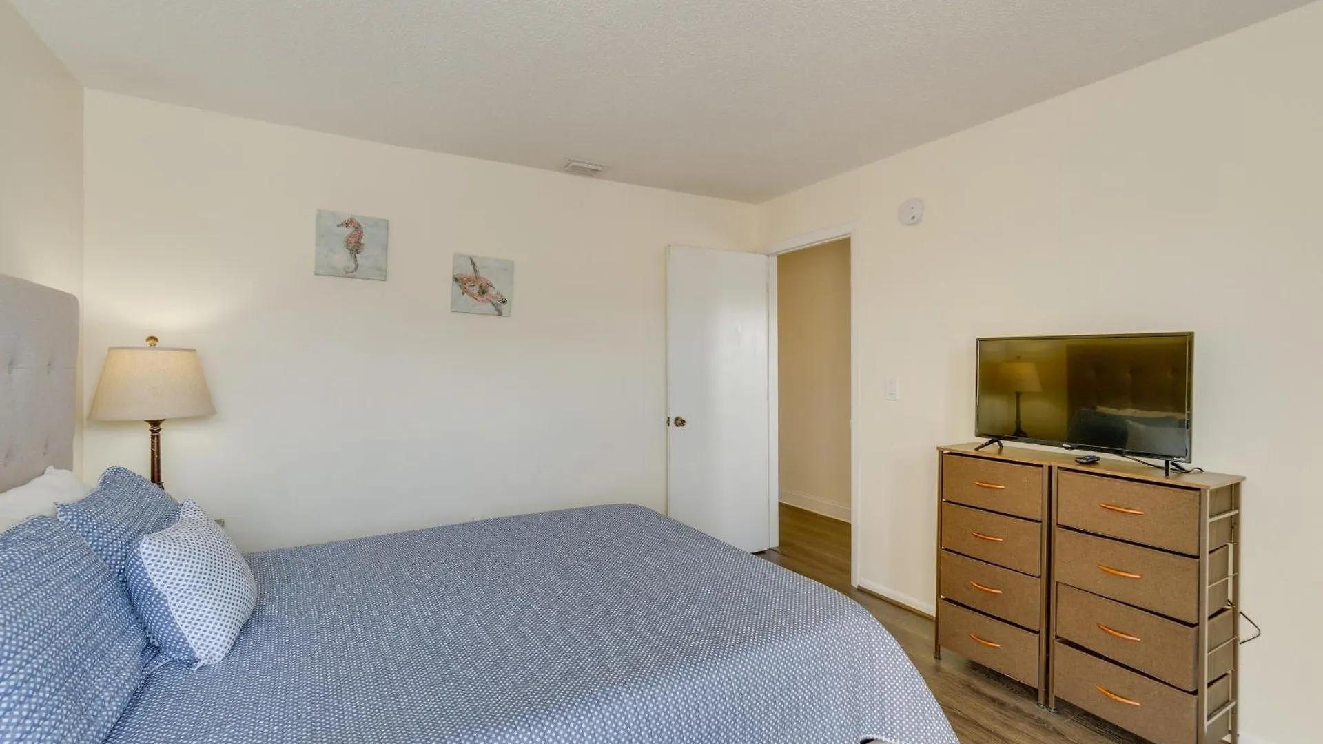 Apartment Updated Sienna Park - 4 Miles To Siesta Key! *