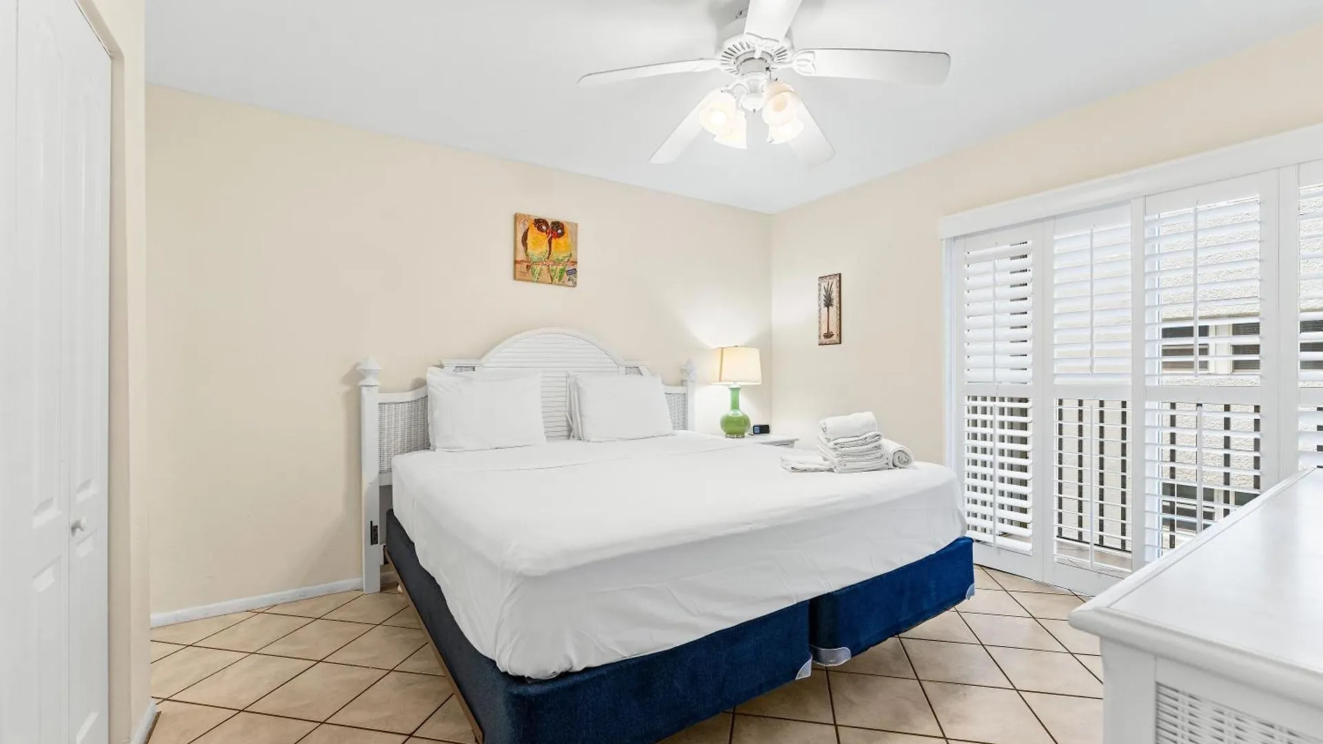 Apartment Crescent Arms Sarasota
