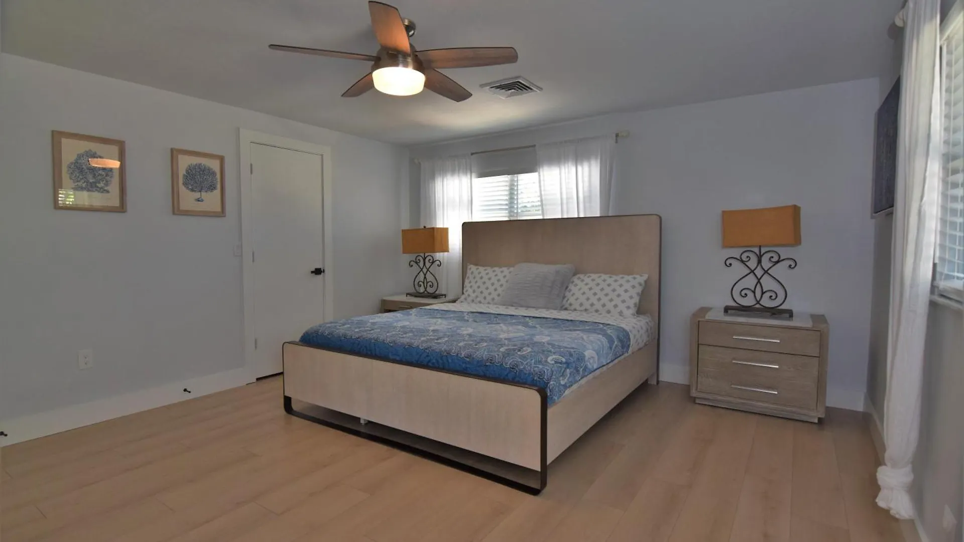 4bd/3bth Renovation With Heated Pool Near Downtown Sarasota