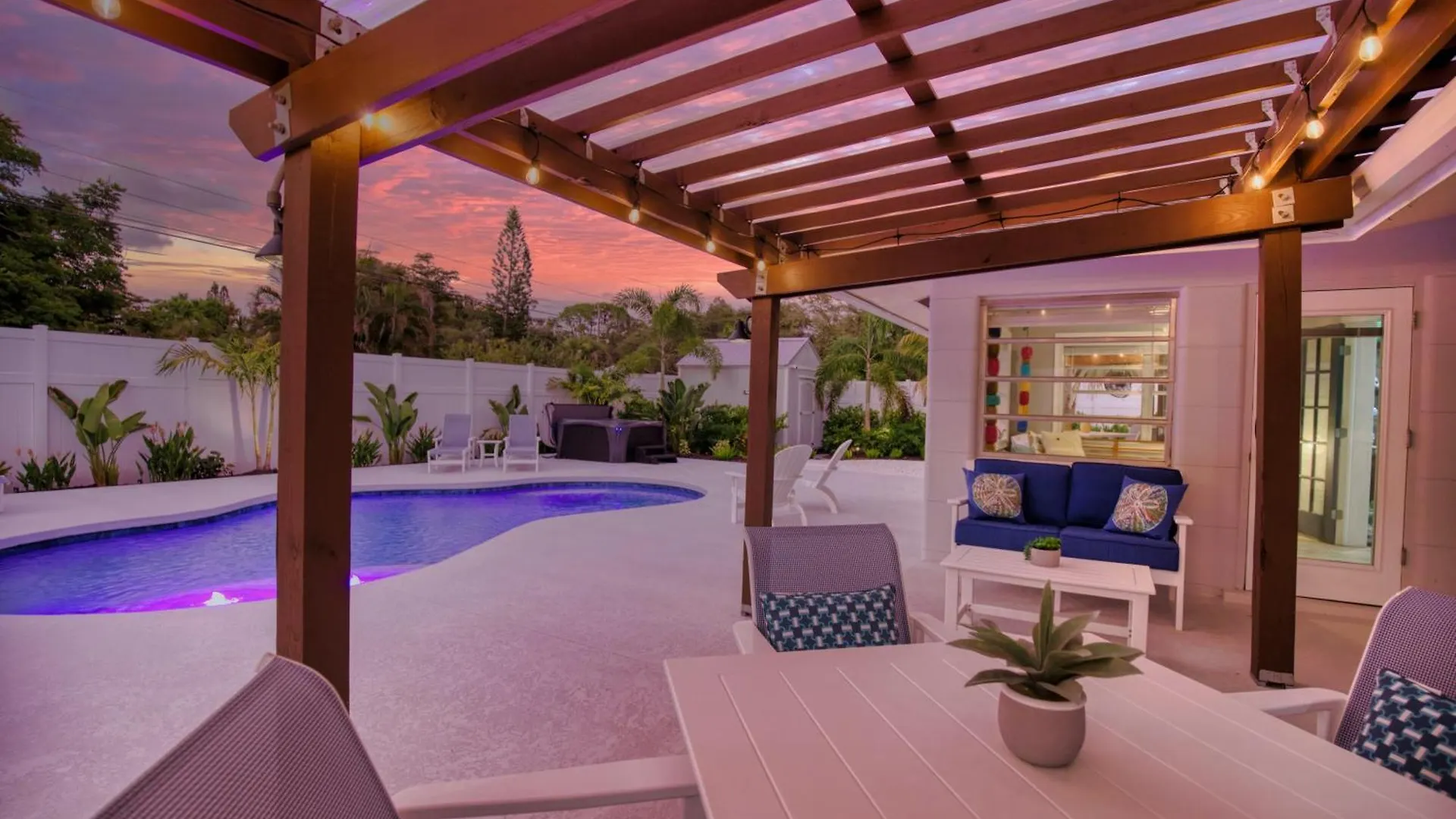 Tropical Oasis, Heated Pool, Hot Tub, Near Siesta Key * Sarasota