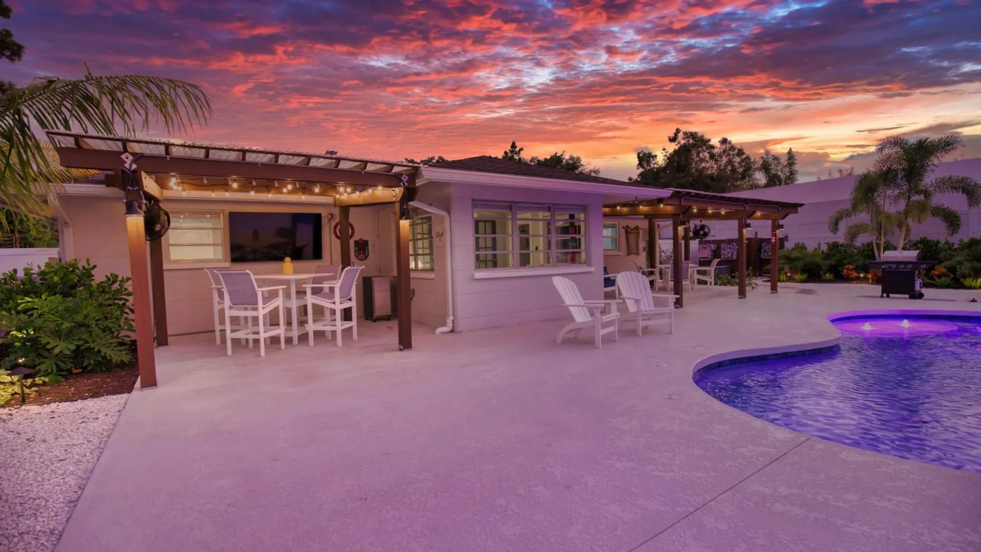 Holiday home Tropical Oasis, Heated Pool, Hot Tub, Near Siesta Key *