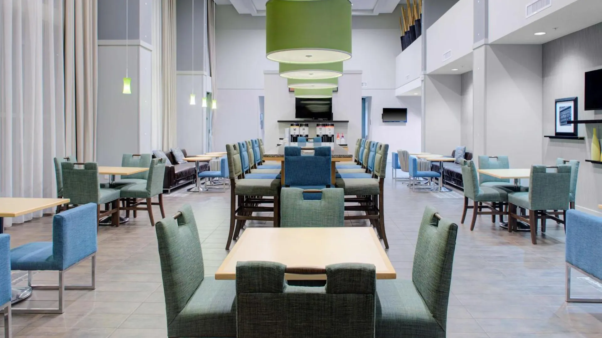 Hampton & / Bradenton - Airport 3*