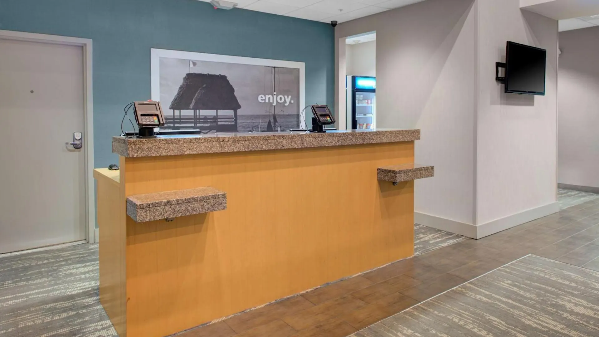 Hampton & / Bradenton - Airport Hotel 3*