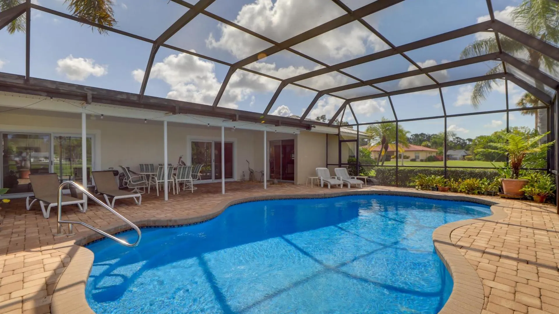 Lanai, And Sunset Views In Sarasota
