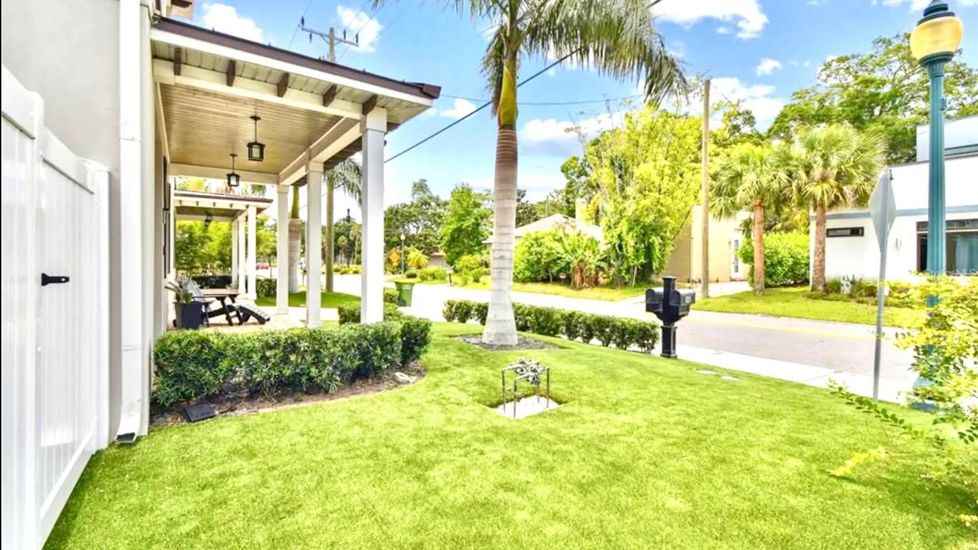 Beach-town Pet-friendly Downtown @ 10 Acre Park-629 Sarasota