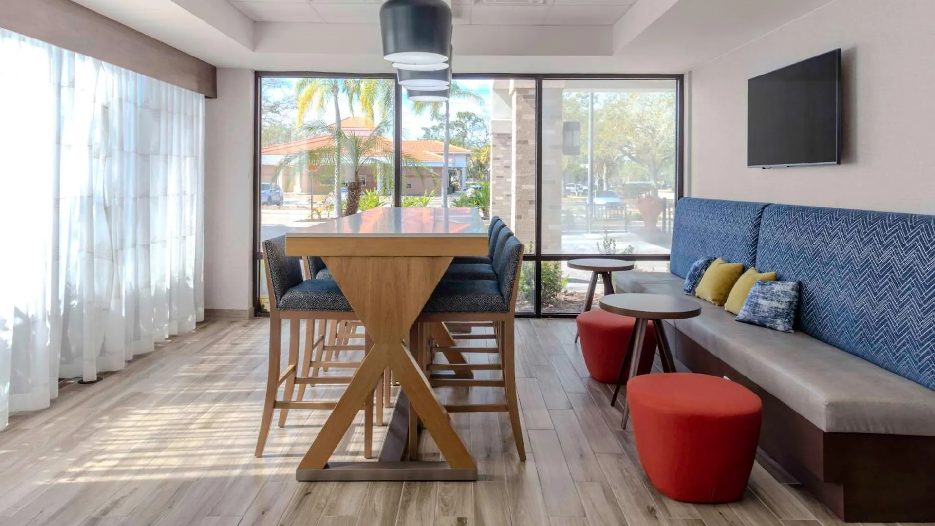 Hotell Hampton I-75 Bee Ridge 3*