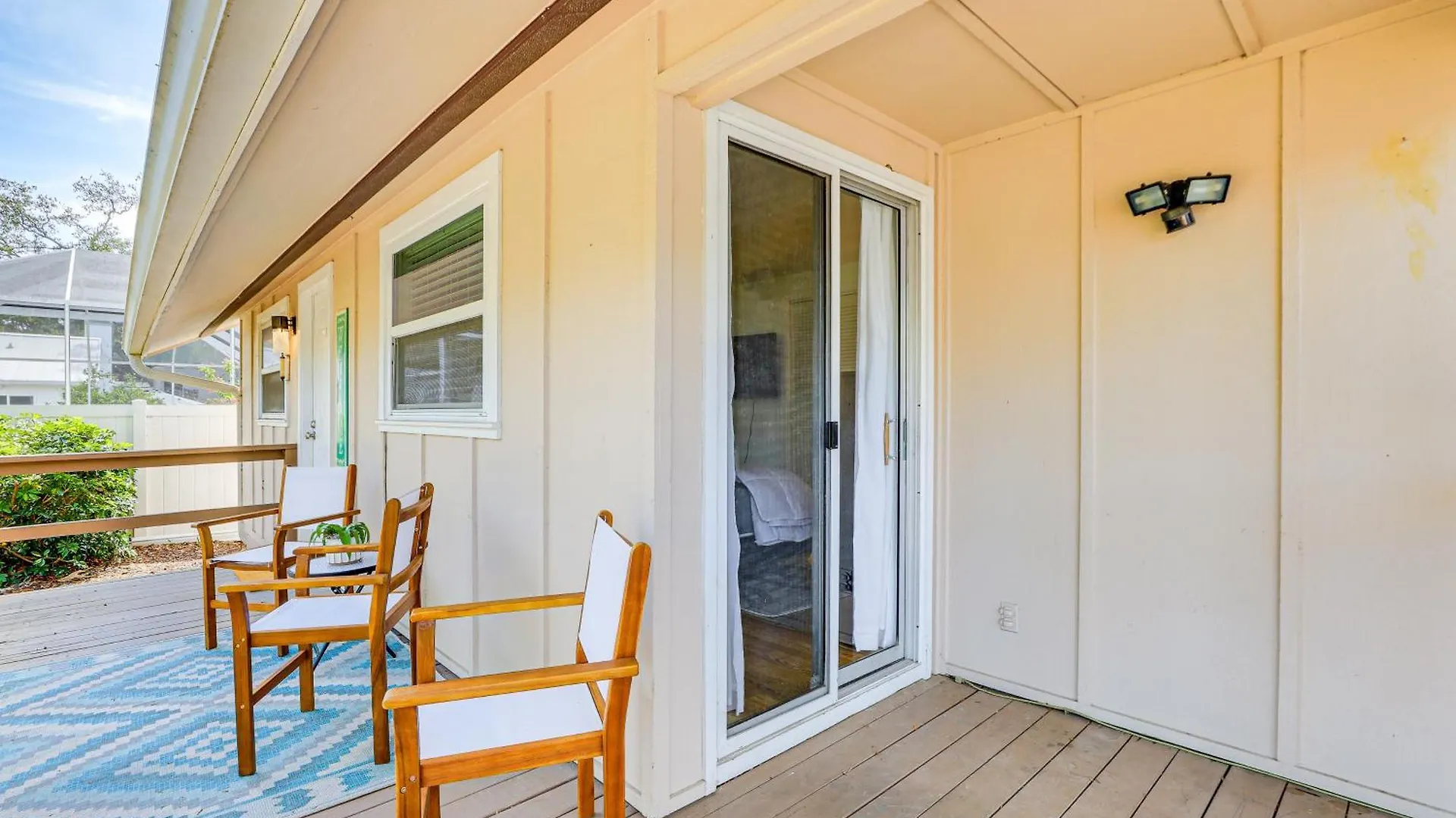 Holiday home Inviting 5 Mi To Access!