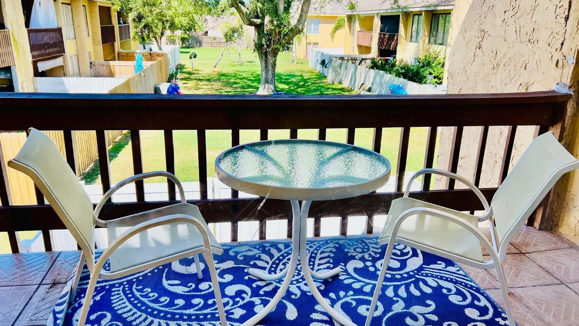 Spacious Close To Siesta