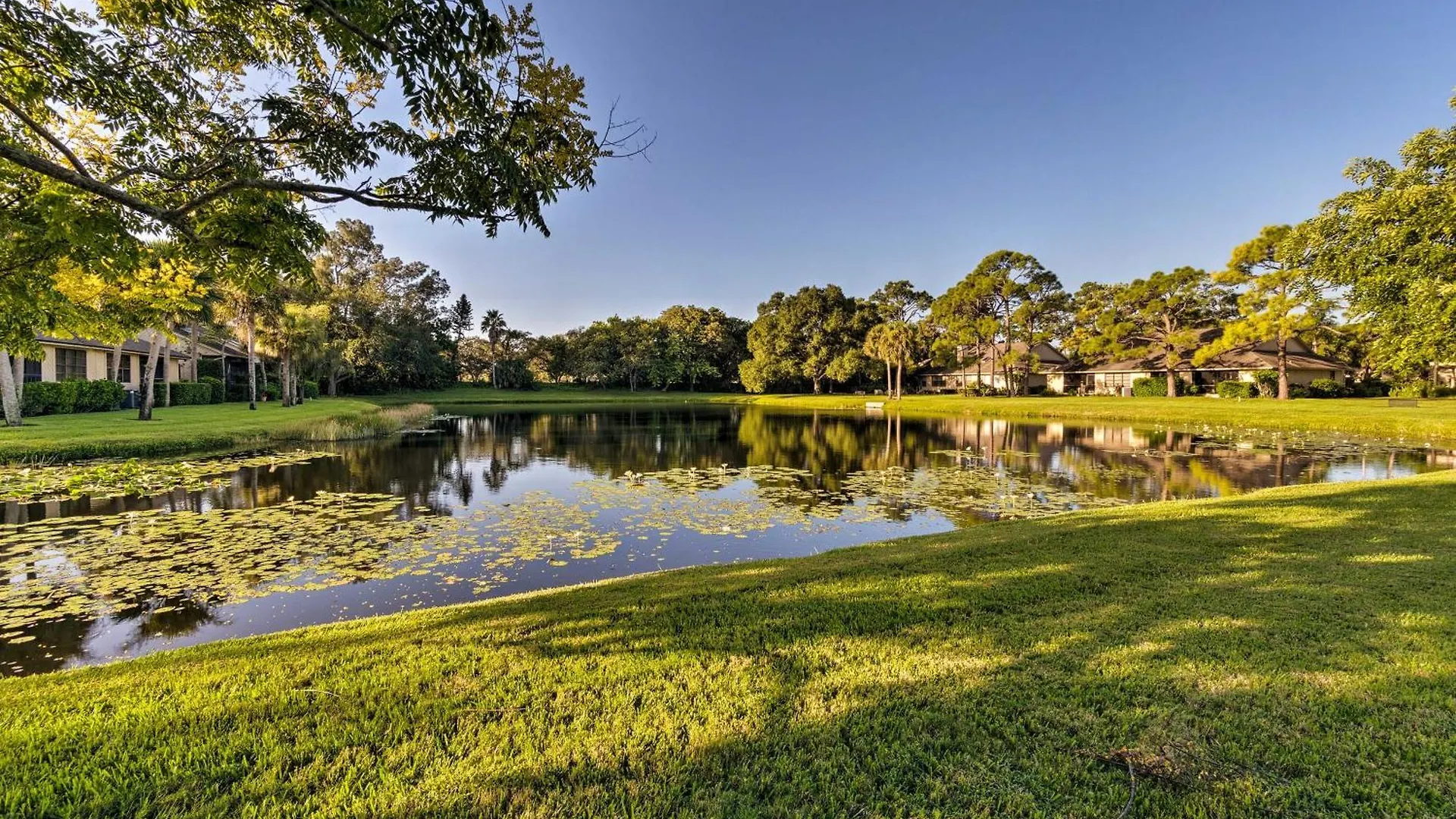 Lanai And Community Pool Access Oasis! Sarasota