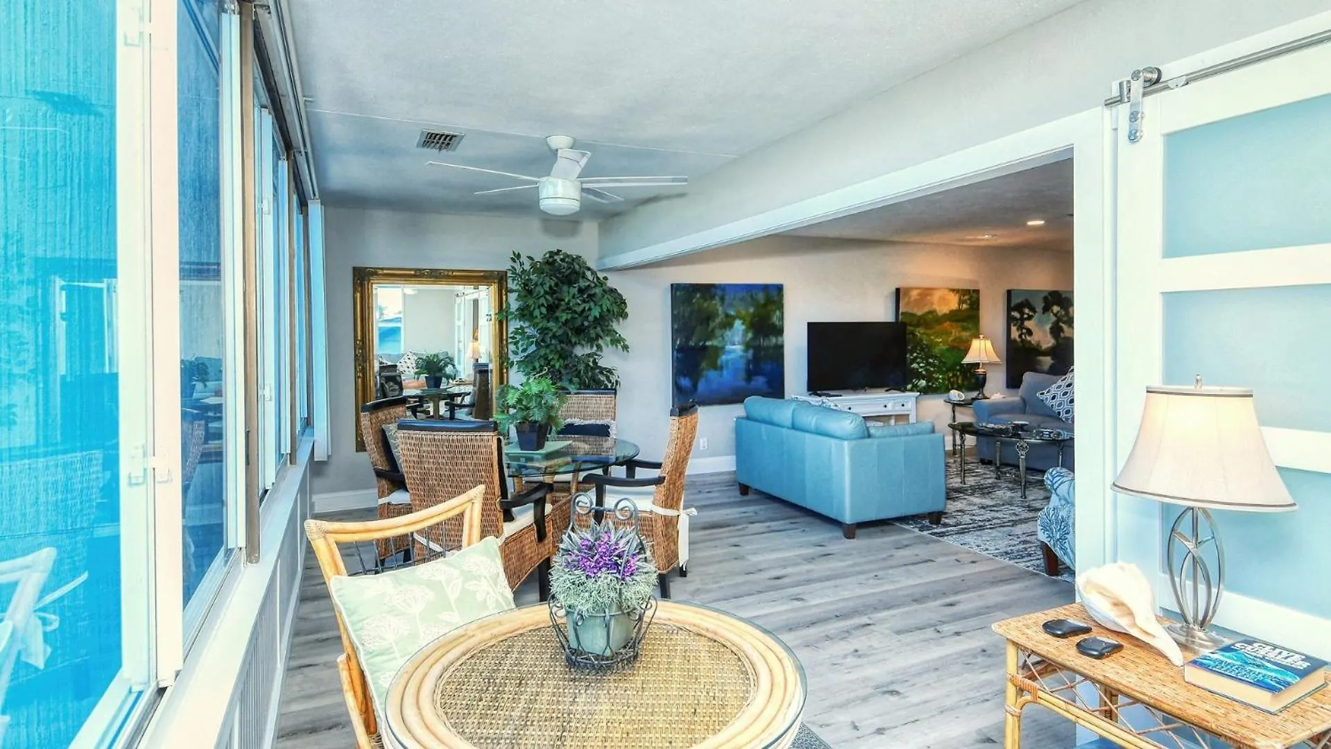 1255-305 Picturesque Garden Views
