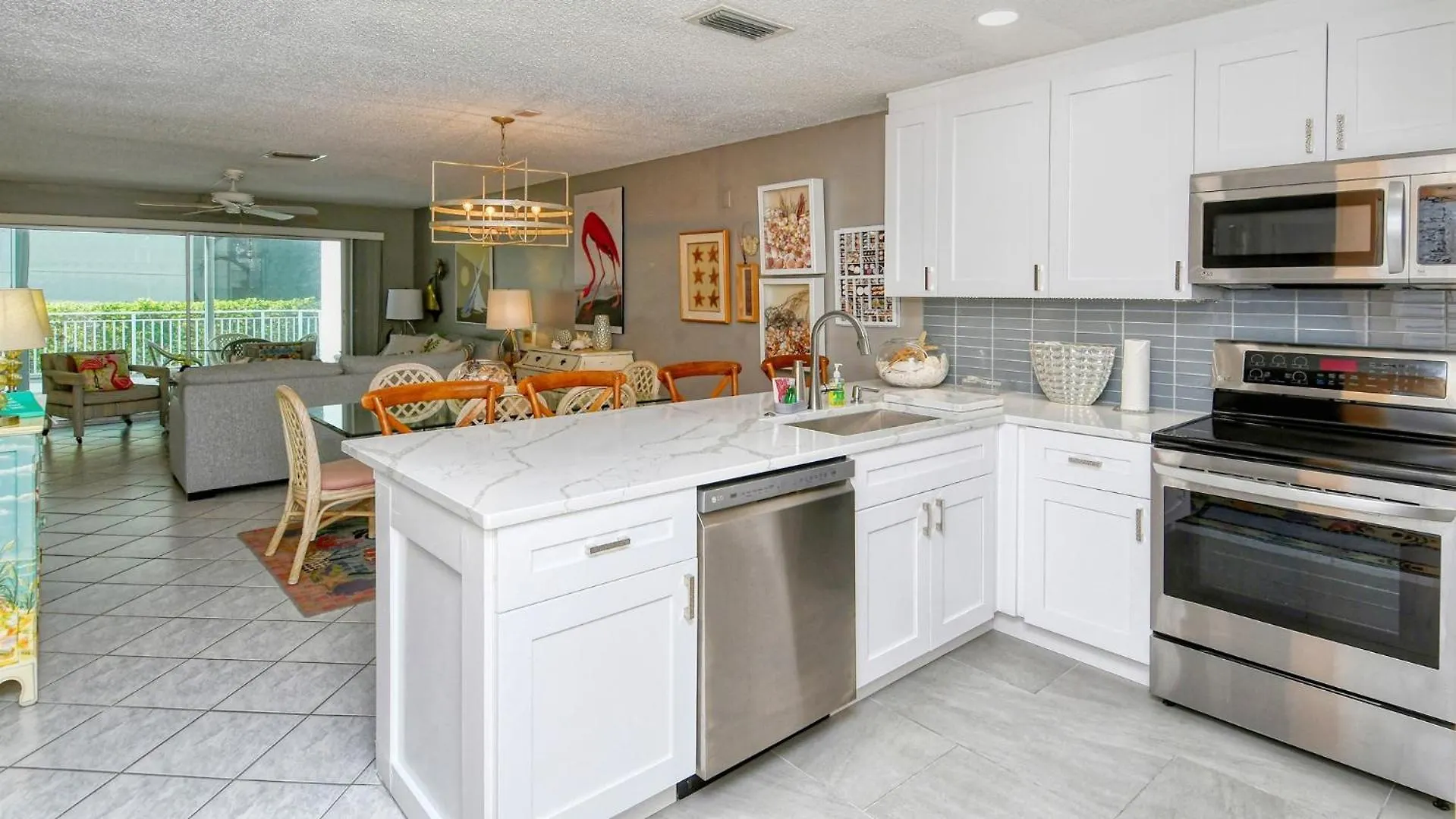1255-101 Refreshing Bay Retreat Sarasota
