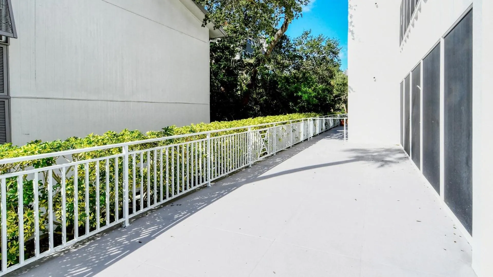 1255-101 Refreshing Bay Retreat * Sarasota