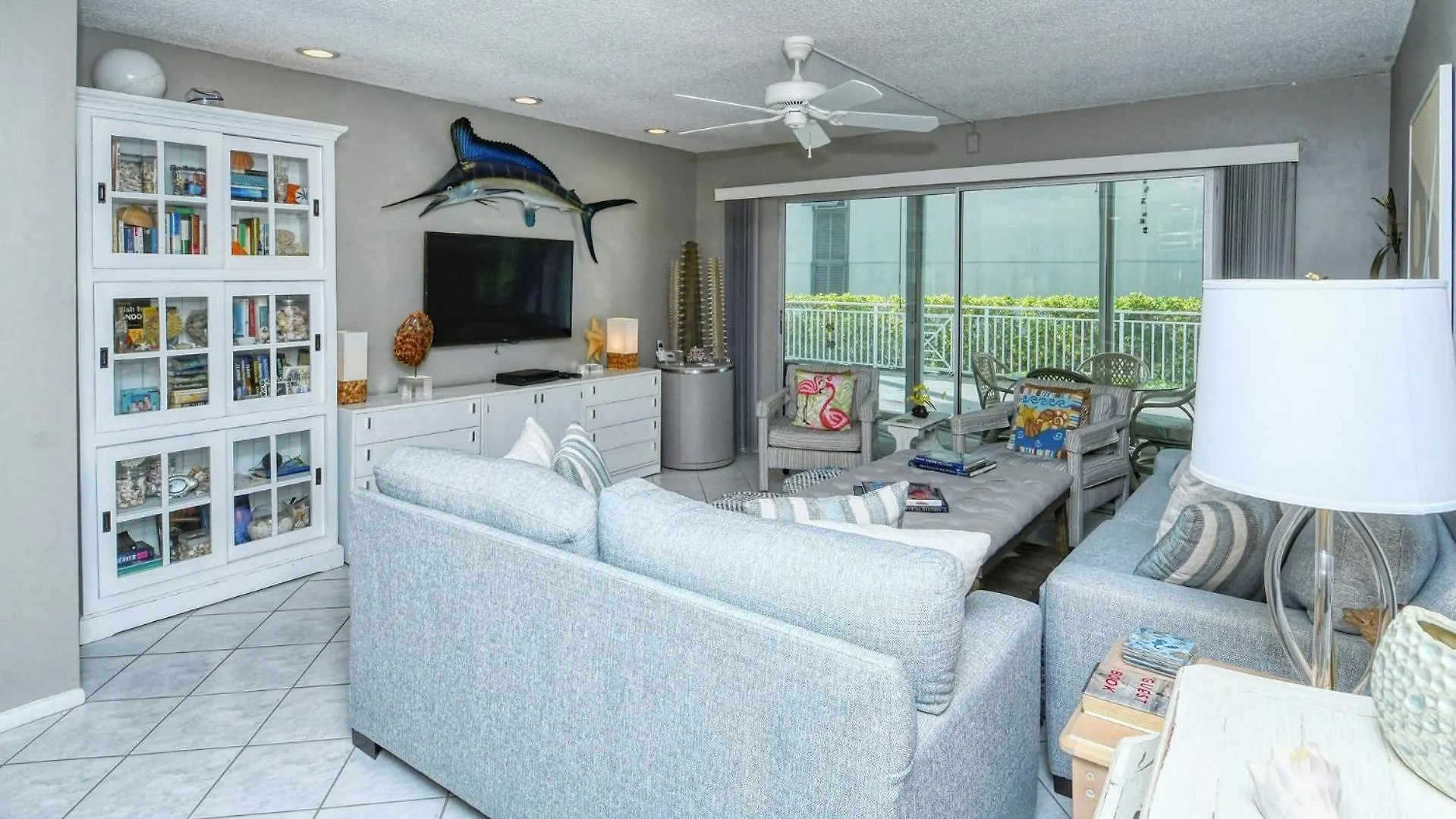 1255-101 Refreshing Bay Retreat