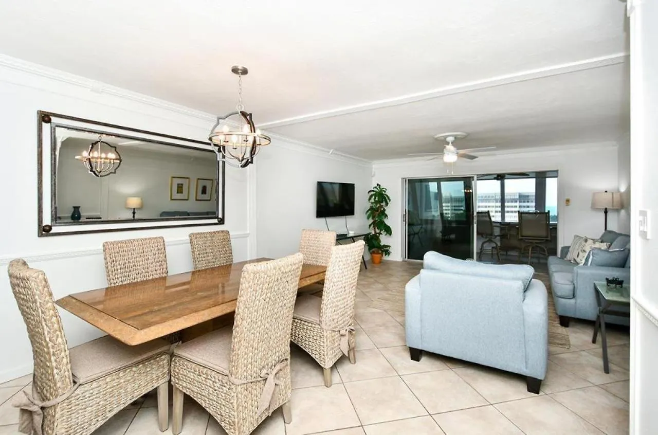 1200-607 Enjoy Relaxing Bayfront Bliss *