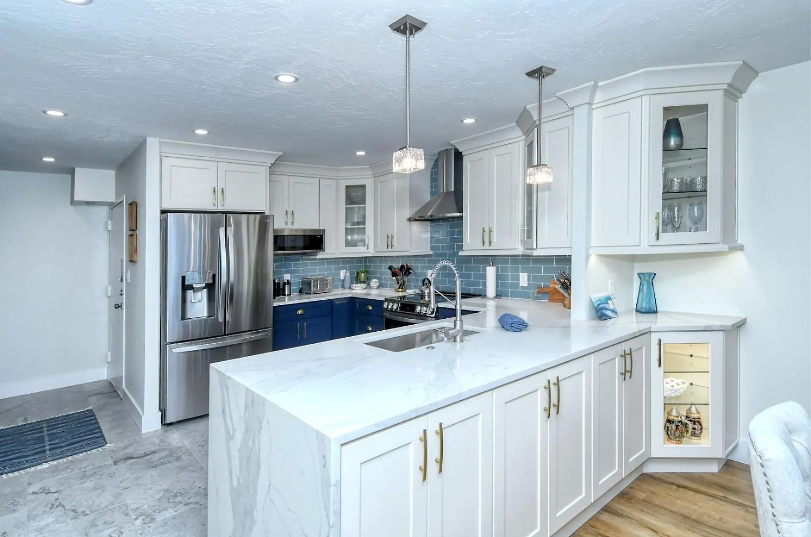 1055-503 Seaside High Rise Haven