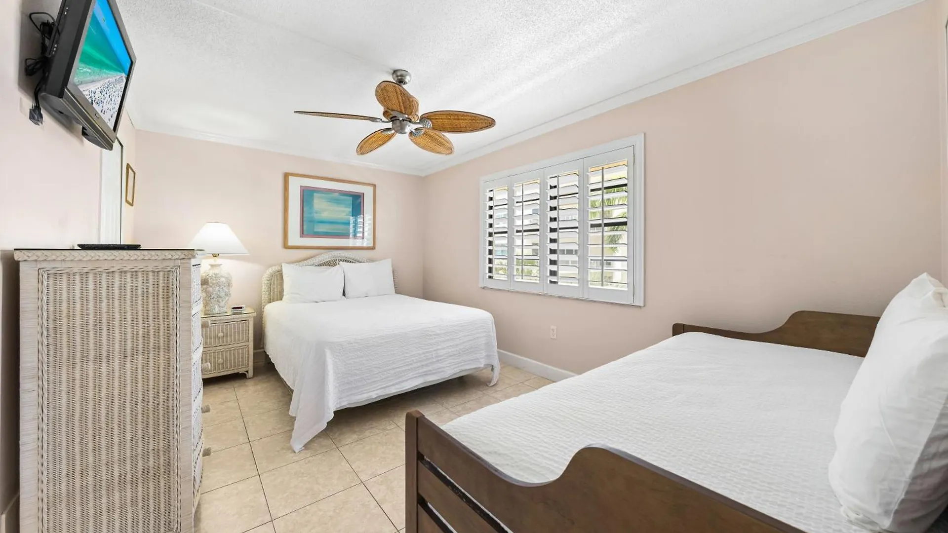 Apartment Sea Shell