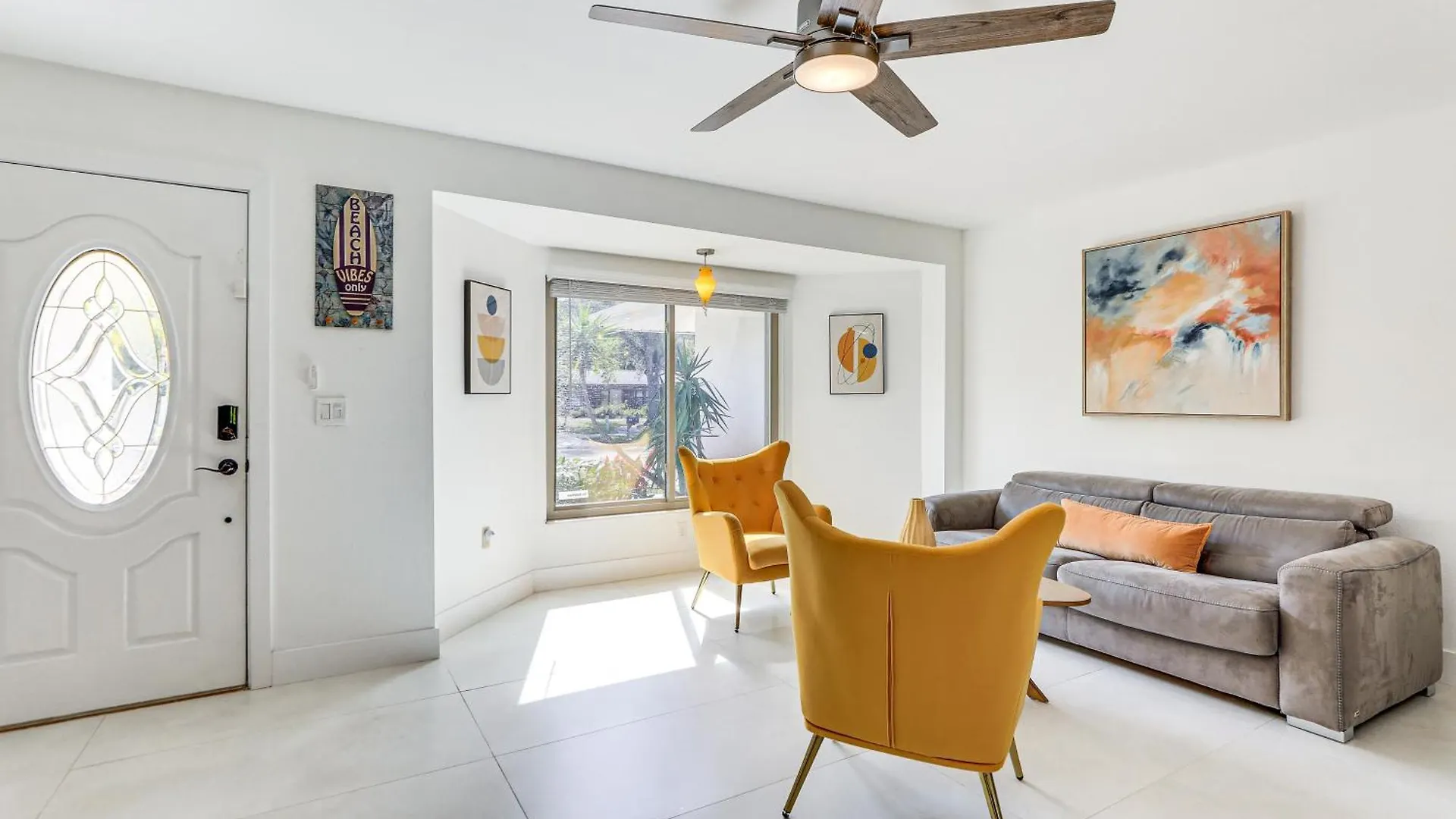 With Private Pool About 10 Mi To Beach! Holiday home Sarasota