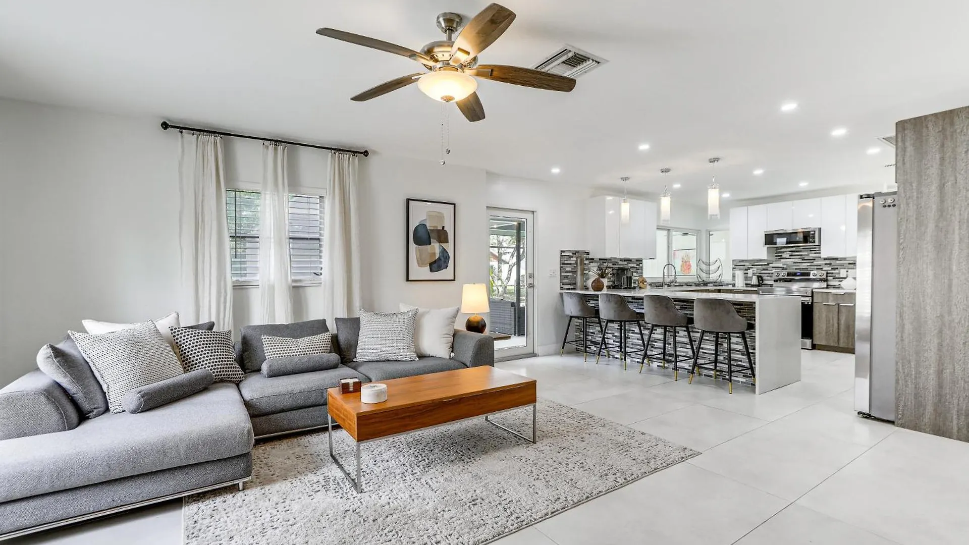 With Private Pool About 10 Mi To Beach! * Sarasota