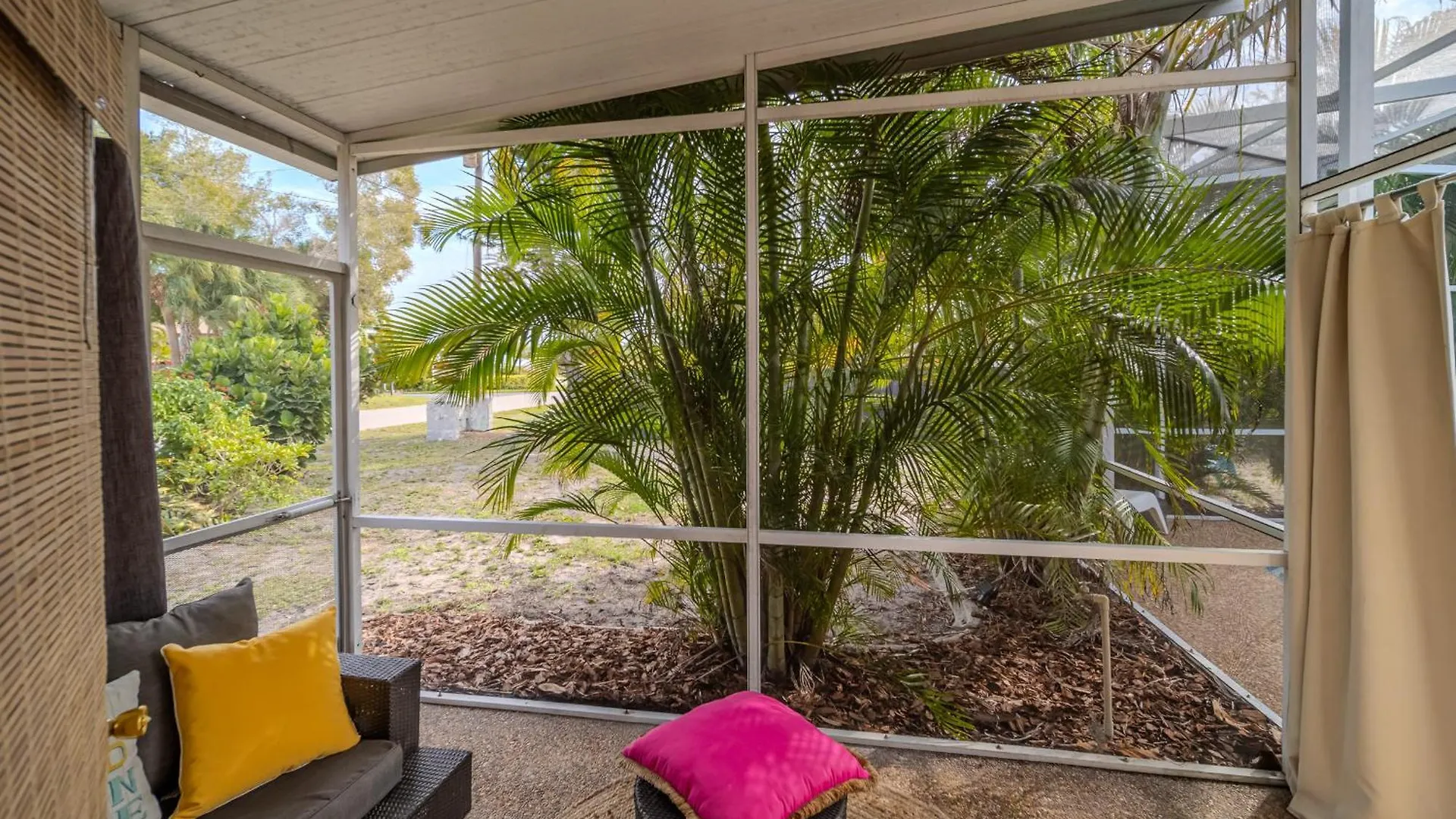 Holiday home Fantastic Island House 1 Mile To The With Heated Pool Sarasota