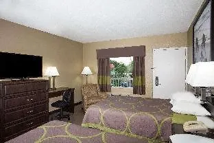 Motel Super 8 By Wyndham Sarasota Near Siesta Key