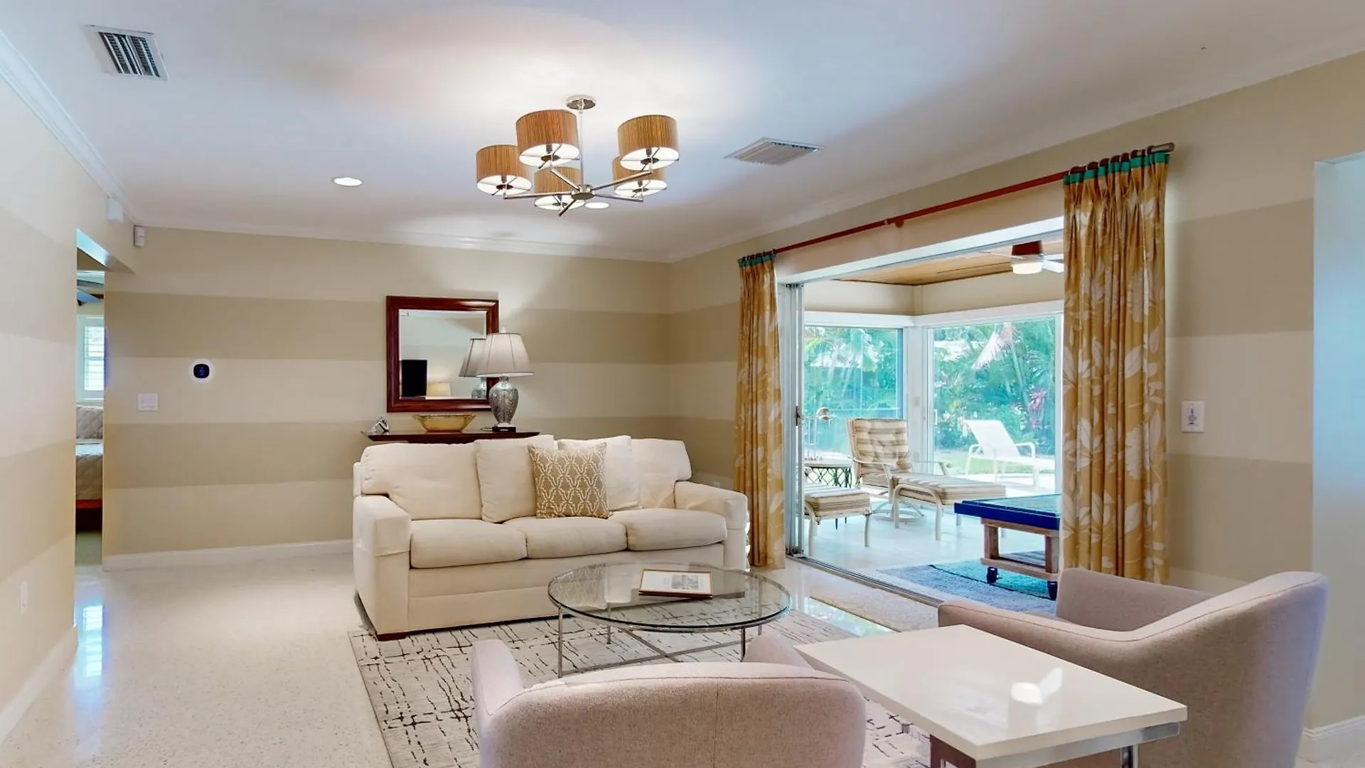 Only Live Once Holiday home
