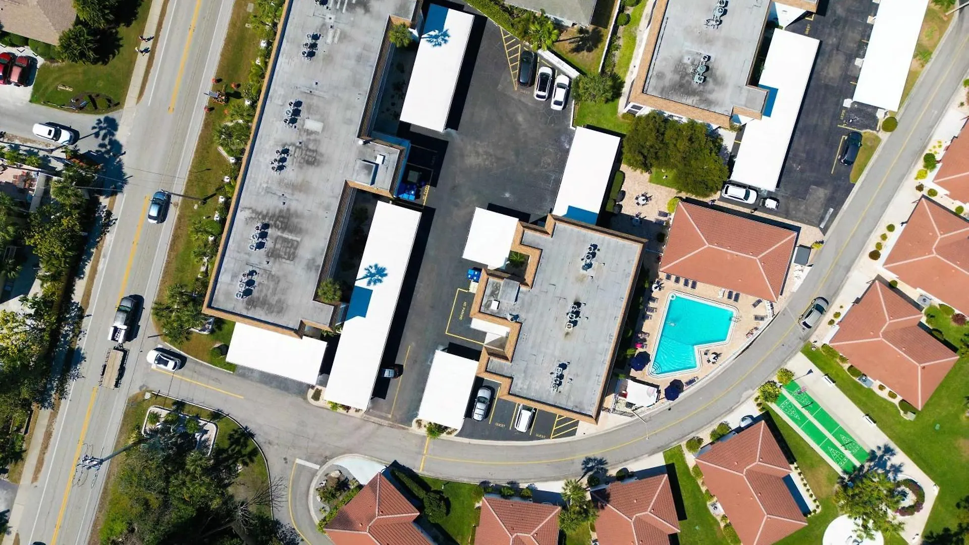 Updated With Pool, Walk To Crescent & Restaurants!