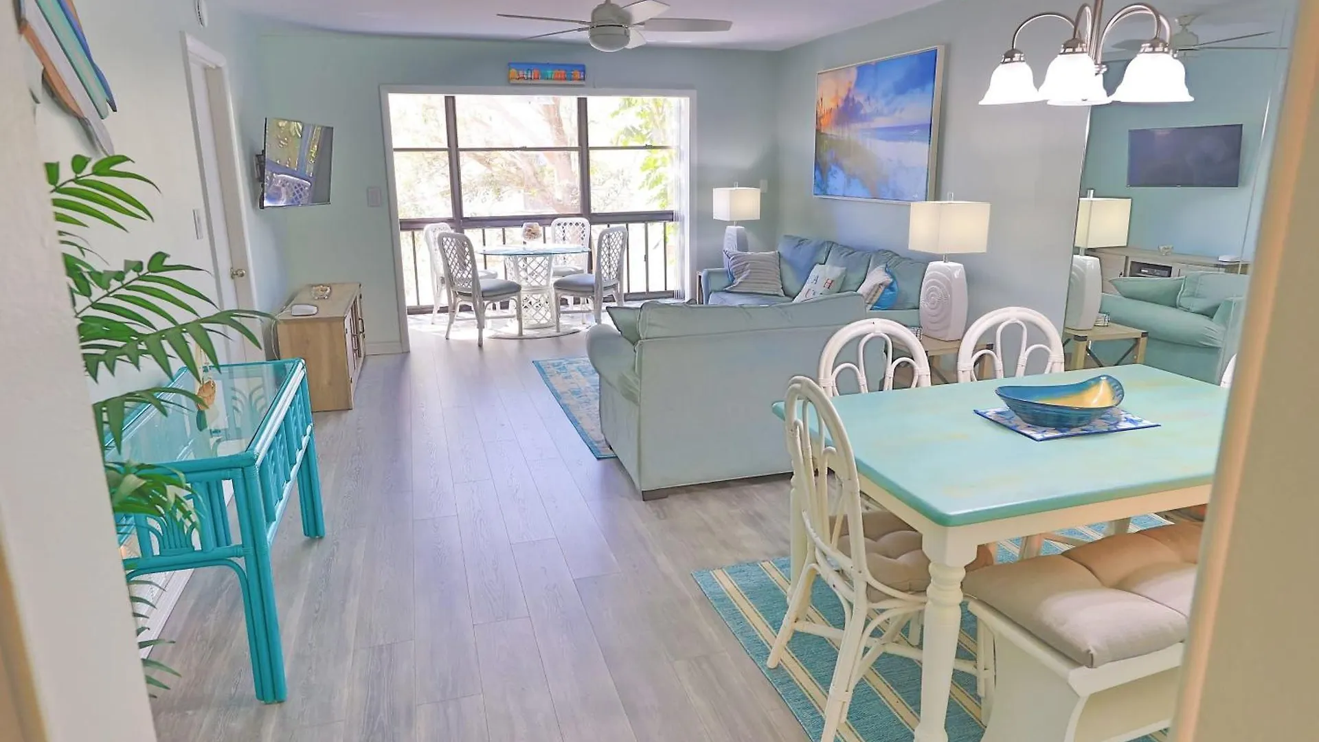 Updated With Pool, Walk To Crescent & Restaurants! * Sarasota
